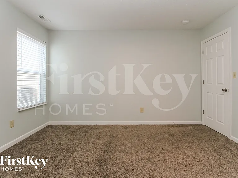 2287 Cedarmill Dr — Photo 9
