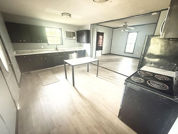 3rd image of 215 3rd St S