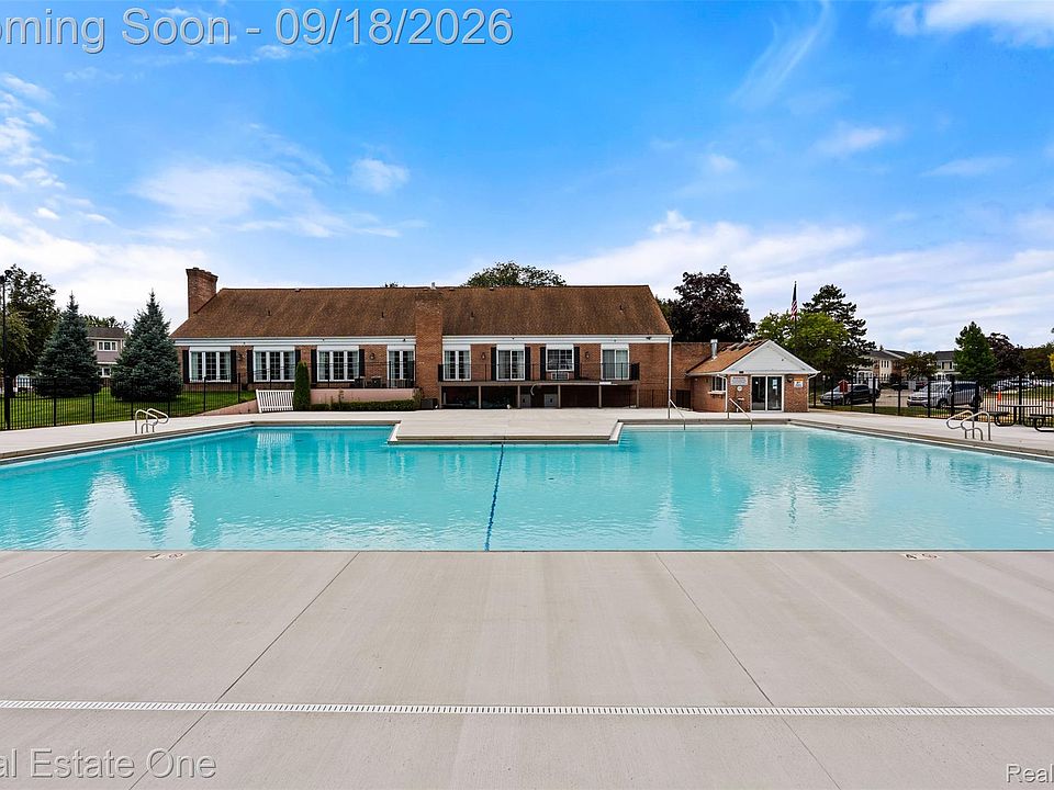 37682 Charter Oaks Blvd, photo 27