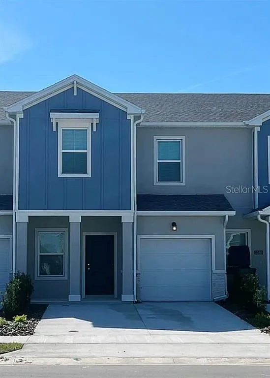 3 bed, 2.5 bath, 1689 sqft, $1,800 — Photo 1