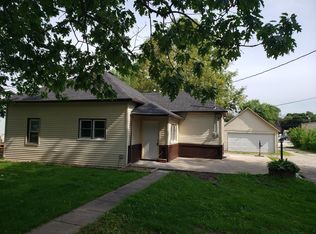 808 W 3rd Ave, Indianola, IA 50125