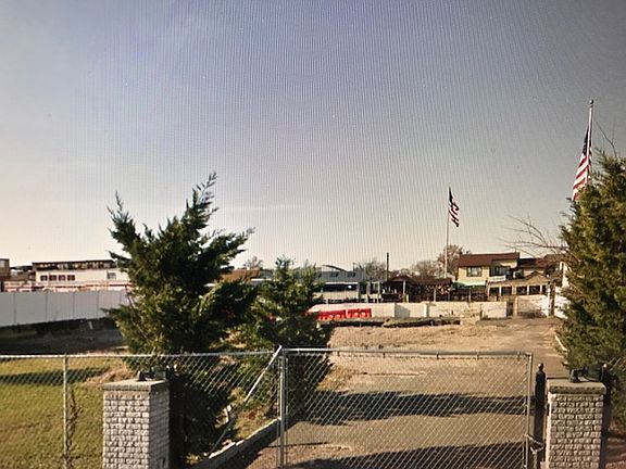 2nd image of 790A Guy Lombardo Ave