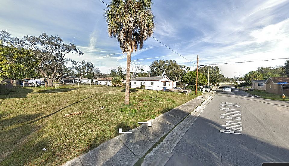 1140 Palm Bluff