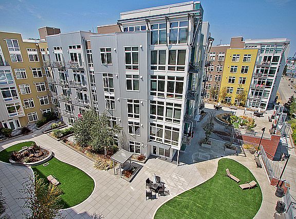 2nd image of 1705 Dock St Unit 541