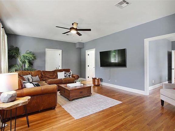 2nd image of 3120-22 Jefferson Ave