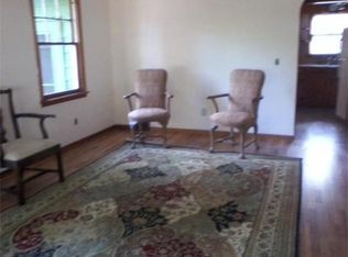 215 Westbrook Dr, Springfield, MA 01129