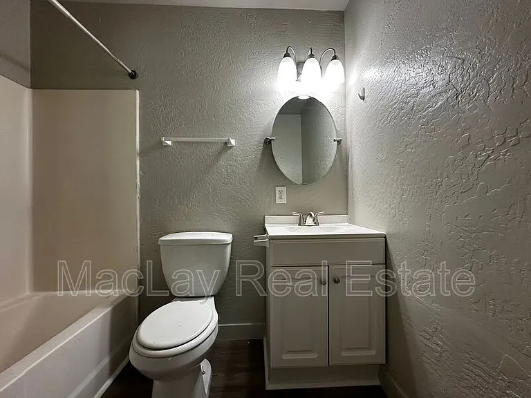 1421 E Fillmore St #4 — Photo 10