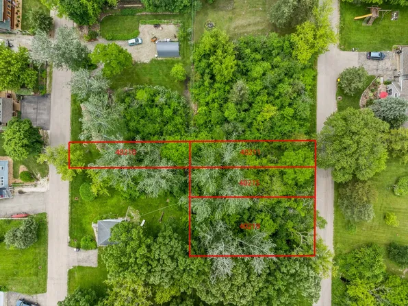 40219 N Donald Dr, Antioch, IL 60002