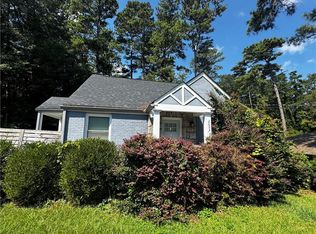 2097 Holly Hill Dr, Decatur, GA 30032