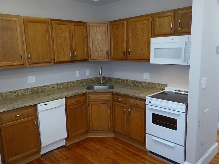2115 Newport Pl NW #C — Photo 17