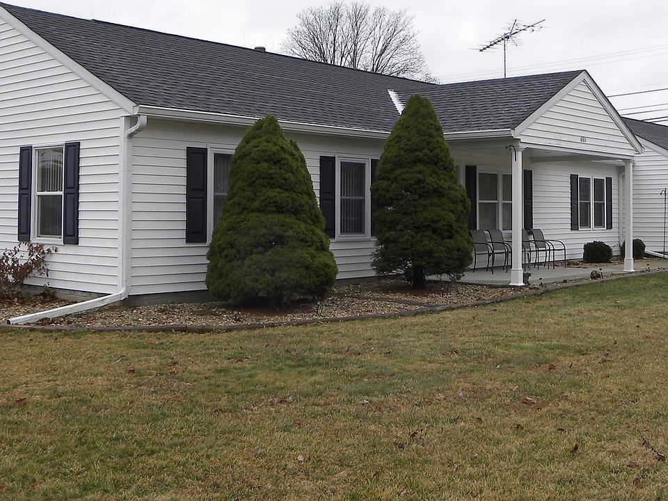 1st image of 680 E North St