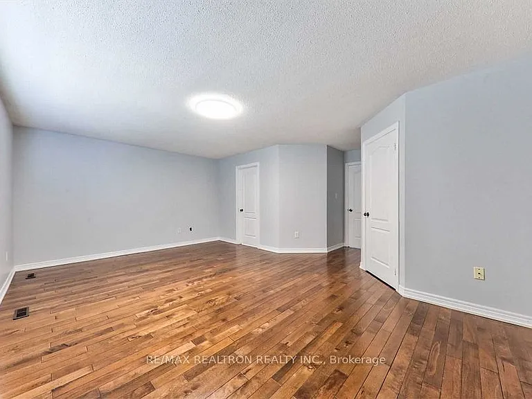 46 Blue Meadow Ct — Photo 13