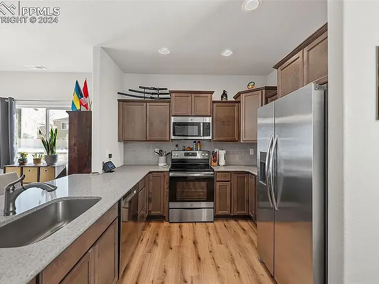 1091 Petra Hts — Photo 8