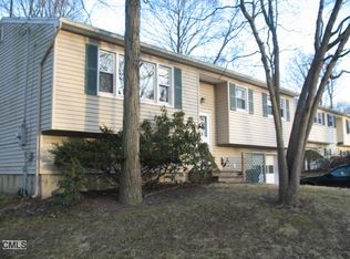 20 Pleasant St, Bethel, CT 06801