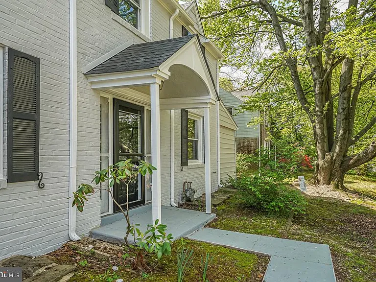 644 Meetinghouse Rd — Photo 3