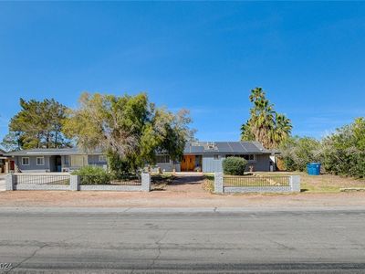 2092 Surrey Ln, Las Vegas, NV, 89119