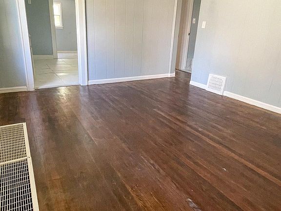 4th image of 5719 Olive St