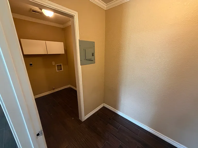 1103 Boling Brook St — Photo 3