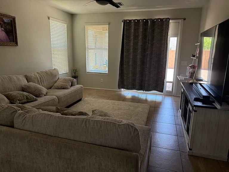 10435 W Papago St — Photo 3
