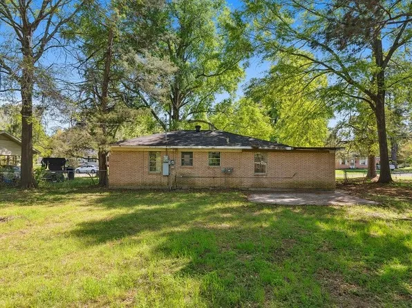 2616 Lola Ln, Shreveport, LA 71118