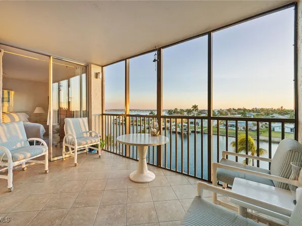 4260 SE 20th Pl APT 502, Cape Coral, FL 33904