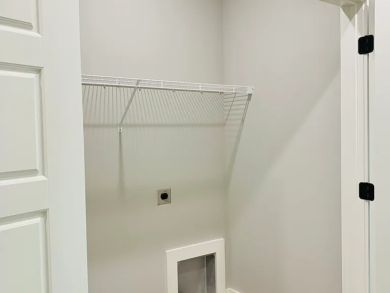 564 Yulan Cir #564 — Photo 18