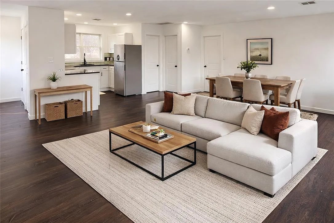 2 bed, 1.0 bath, 906 sqft, $2,250 — Photo 3