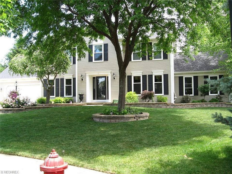 1st image of 160 Potomac Ct