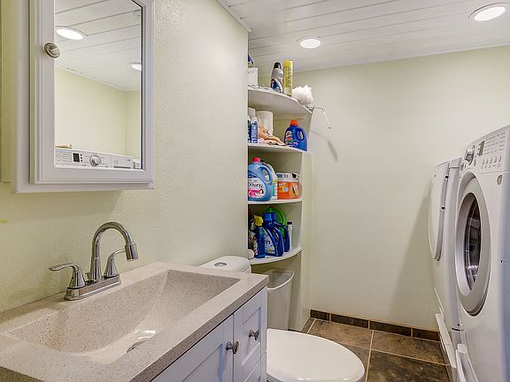 Half bath/laundry room
