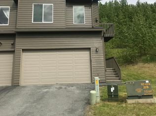 8964 Birch Park Cir, Eagle River, AK 99577