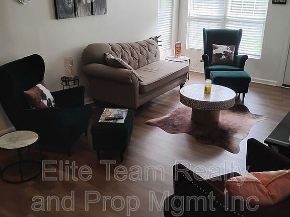 3rd image of 336 Lutz Ave