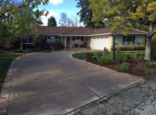 372 Sunkist Ln, Los Altos, CA 94022