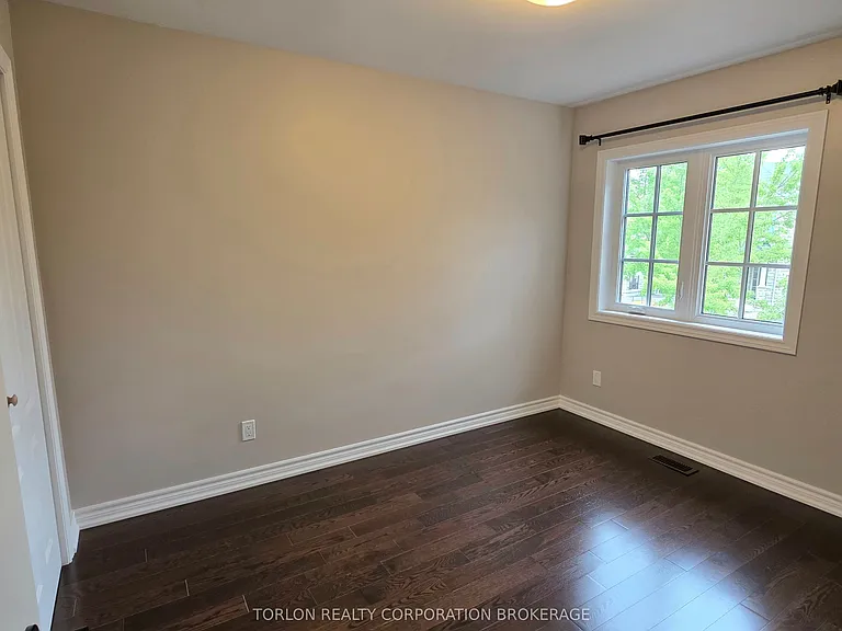 438 William Dunn Cres — Photo 15