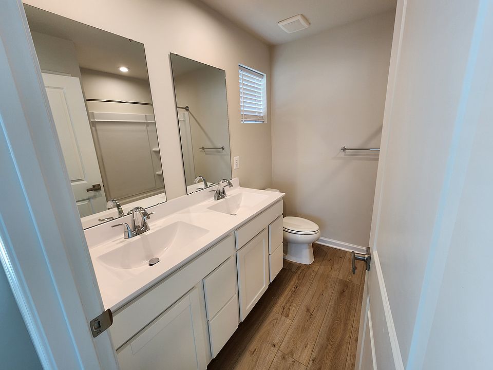1st image of 619 Laurelwood Dr