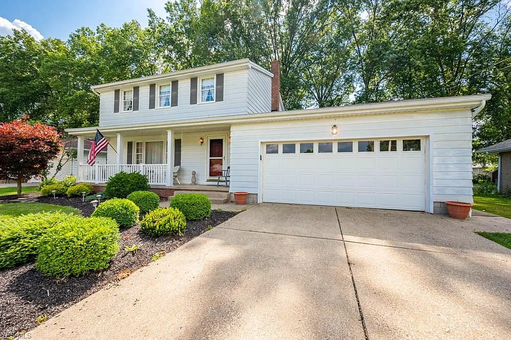 3441 Briarwood Ln photo 1