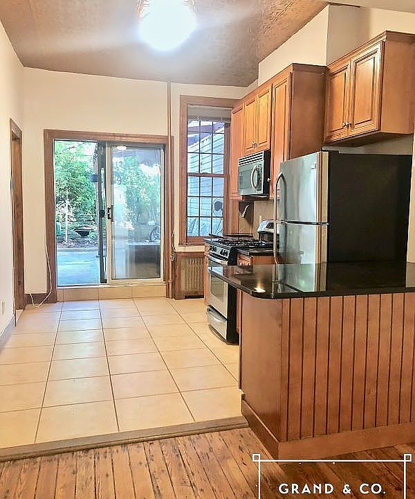 1st image of 103A N 7th St #1