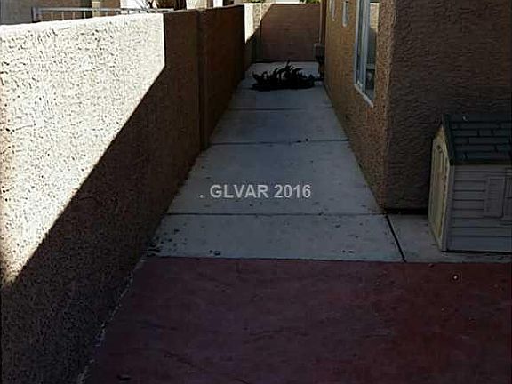 3rd image of 5305 Sandstone Dr