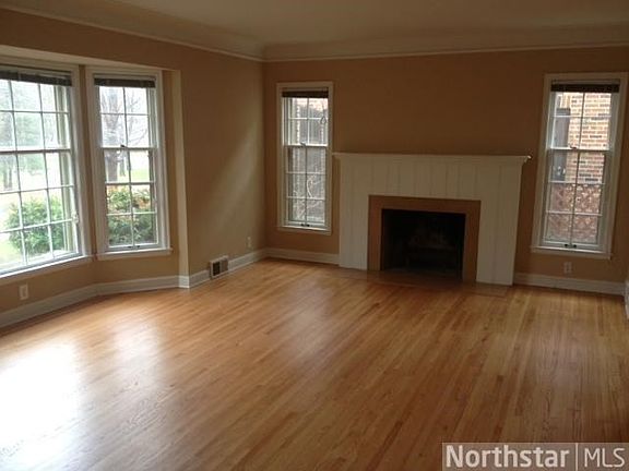 3rd image of 3506 Edmund Blvd