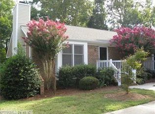 5139 Autumncrest Dr, Greensboro, NC 27407