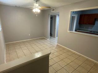 222 E Phillips Rd APT 5, Angleton, TX 77515