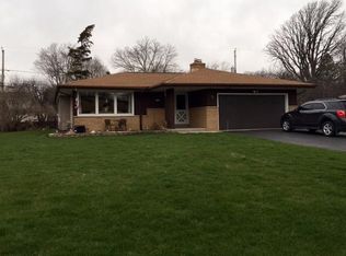 9111 N Silver Brook Ln, Brown Deer, WI 53223