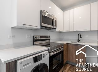 941 W Carmen Ave APT 104, Chicago, IL 60640