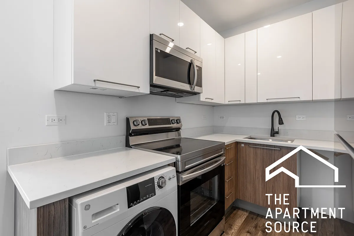 Building Photo - 941 W Carmen Ave #103