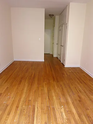 Rented by City & Suburban | media 18