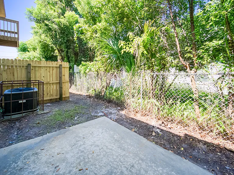 1304 E Magnolia Cir #1306 — Photo 30