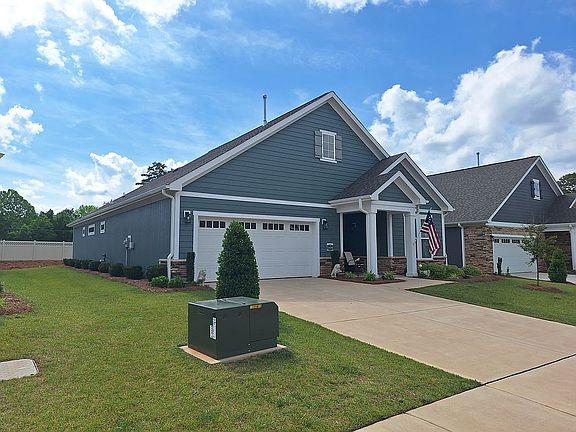 2nd image of 2336 Augusta Dr