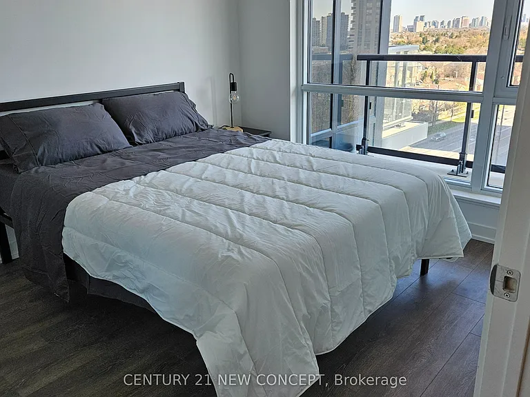 7950 Bathurst St #1018A — Photo 12