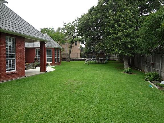 4th image of 6204 High Gate Ct