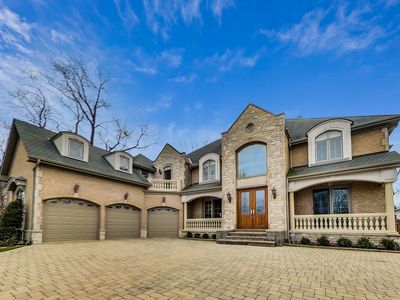 15w221 Lexington St Elmhurst Il 60126 Zillow