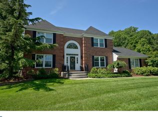 17 Hamton Ct E, Robbinsville, NJ 08691
